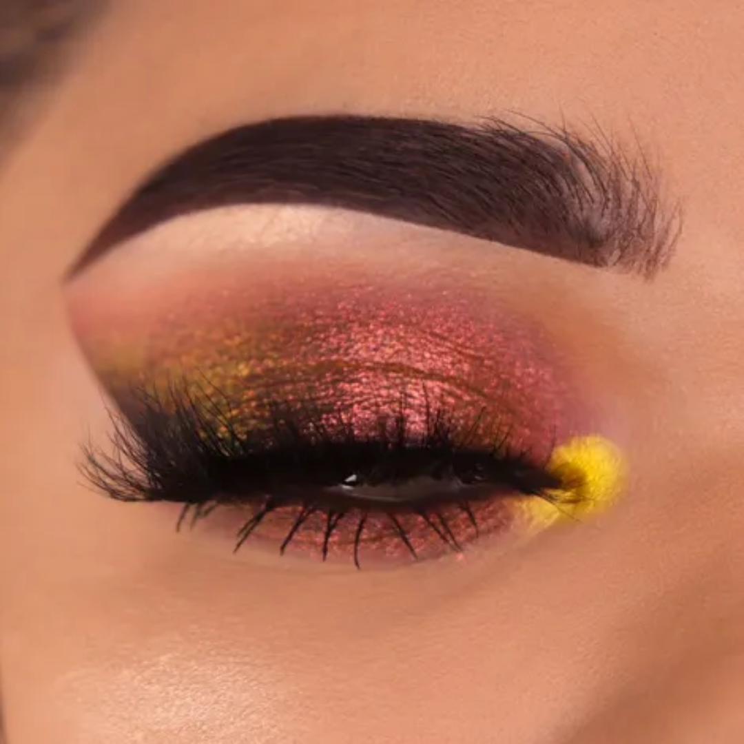 CHARMACY Milano Insane Quad Palette | 4-in-1 Multichrome Eyeshadow | Intense Shift, Soft Blend, Wedding & Festive Approved